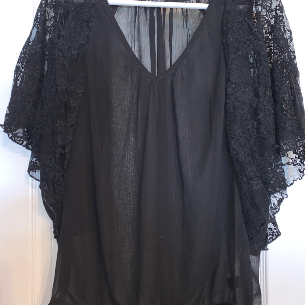 Express Blouse - Picture 2 of 4